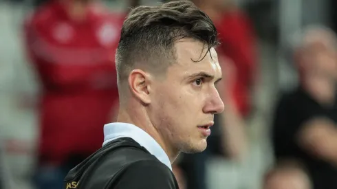 PR - CURITIBA - 25/11/2023 - BRASILEIRO A 2023, ATHLETICO-PR X VASCO - Lucas Piton jogador do Vasco durante partida contra o Athletico-PR no estadio Arena da Baixada pelo campeonato Brasileiro A 2023. Foto: Robson Mafra/AGIF