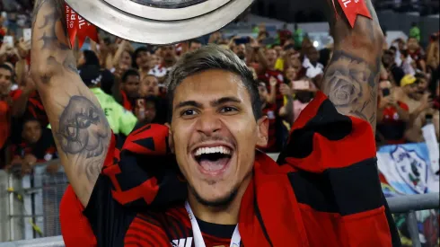 Pesquisa aponta os clubes mais valiosos do futebol brasileiro e surpreende.<br />
(Photo by Wagner Meier/Getty Images)