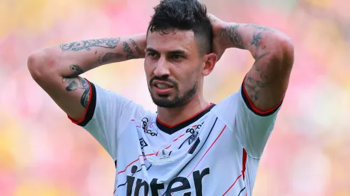 GUAYAQUIL, ECUADOR - OCTOBER 29: Pedro Henrique of Athletico-PR reacts as he's sent off during the final of Copa CONMEBOL Libertadores 2022 between Flamengo and Athletico Paranaense at Estadio Monumental Isidro Romero Carbo on October 29, 2022 in Guayaquil, Ecuador. (Photo by Hector Vivas/Getty Images)