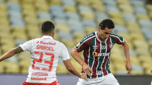 Cruzeiro surpreende e mira a contratação de meia brasileiro para a temporada. Foto: Thiago Ribeiro/AGIF