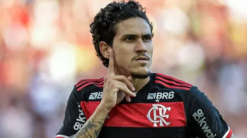 Pedro abre negociações com clube inesperado e pode deixar o Flamengo. Foto: Thiago Ribeiro/AGIF