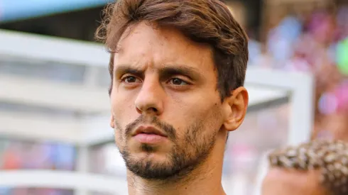 Ídolo do Flamengo, Rodrigo Caio pode assinar com campeão brasileiro. Foto: Renan Oliveira/AGIF