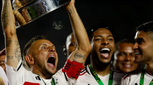 Internacional encaminha acerto de pré-contrato com Weligton, do São Paulo; Entenda. (Photo by Ricardo Moreira/Getty Images)