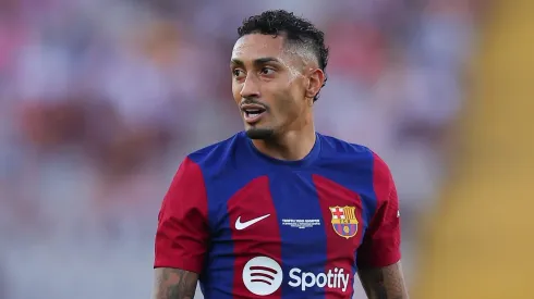 Raphinha recebe oferta de R$ 435 milhões para deixar o Barcelona; Veja o destino. (Photo by Eric Alonso/Getty Images)