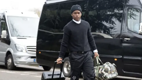 Endrick tem look avaliado em mais de R$ 100 mil em apresentação na Inglaterra. Foto: Rafael Ribeiro / CBF