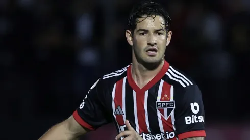 R$ 50 MIL POR MÊS! Alexandre Pato topa jogar em bicampeão da Libertadores. Foto: Marcello Zambrana/AGIF