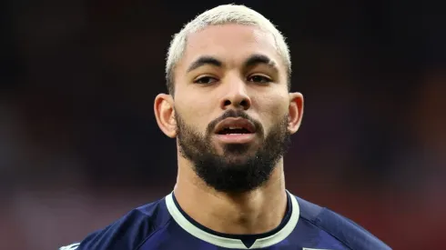 Douglas Luiz, ex-jogador do Vasco revela resenha do clube vascaíno na Seleção Brasileira. (Photo by Alex Pantling/Getty Images)