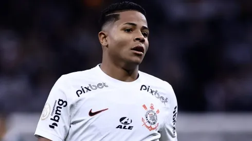 Opinião: Este fator pode obrigar o Corinthians a vender Wesley no meio do ano. Foto: Marcello Zambrana/AGIF