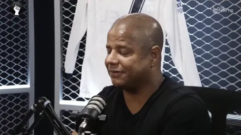 Marcelinho surpreende e crava quem foi o maior batedor de faltas