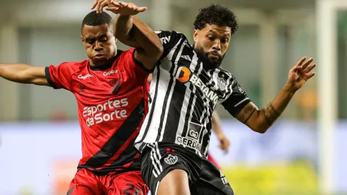 R$ 32 milhões Erick, do Athletico, tem situação definida no Corinthians. Foto: Gilson Junio/AGIF