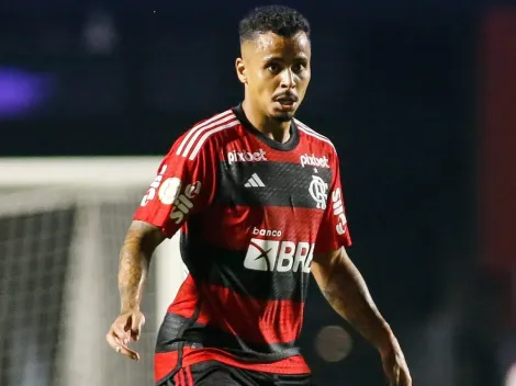 Rival do Flamengo tenta fechar o empréstimo do meio-campista Allan
