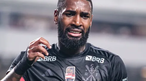 Alvo do Al-Hilal, Gerson, do Flamengo, pode fechar com time inusitado. Foto: Fernando Torres/AGIF