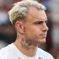 Cotado no Corinthians, Roger Guedes já tem data para voltar ao Brasil