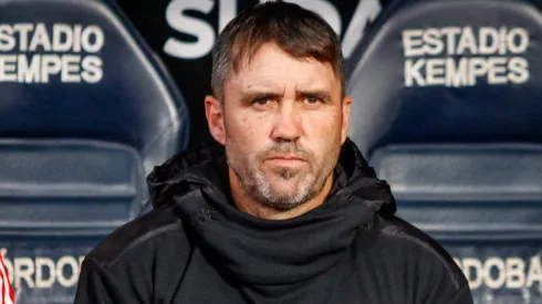 Eduardo Coudet ironiza críticas no Internacional. Foto: Lucas Gabriel Cardoso/AGIF