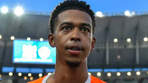 Flamengo Salário de Carlinhos é revelado e torcida fica de 'queixo caído'. Foto: Thiago Ribeiro/AGIF
