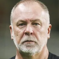 Ex-técnico do Corinthians, Mano Menezes ganha força para assumir grande rival paulista