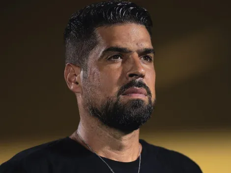 Corinthians atende pedido de António e pode anunciar jogador da Europa