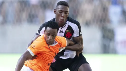 Flamengo recebe aval de Tite para fechar a contratação de jogador do rival. Foto: Jorge Rodrigues/AGIF