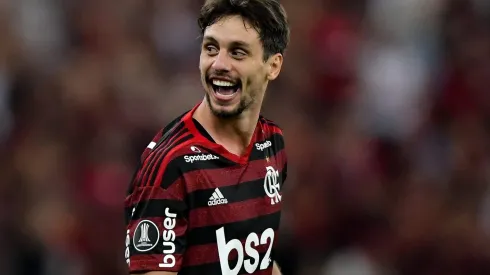 Ex-Flamengo, Rodrigo Caio pode recusar o Grêmio e ser anunciado por rival brasileiro. Foto: Thiago Ribeiro/AGIF