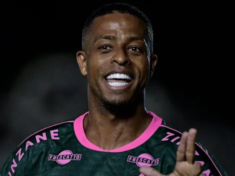 R$ 5,5 milhões: Keno aparece no Corinthians e diretoria bate o martelo