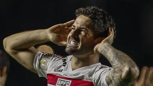 Pato é cotado para assinar contrato no Santos. Foto: Miguel Schincariol/Getty Images