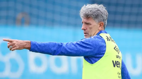 Renato aprovou o jovem no Grêmio (Foto: Lucas Uebel/Grêmio FBPA/Divulgação)
