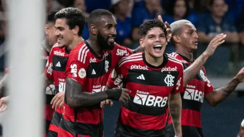 Adeus, Brasil? Titular do Flamengo recebe aprovação para trocar o Mengão pelo Porto. Foto: Fernando Moreno/AGIF