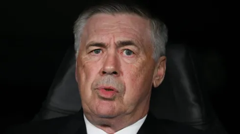 Problema para Carlo Ancelotti resolver Real Madrid tem um jogador infeliz no elenco. (Photo by David Ramos/Getty Images)