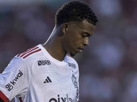 Flamengo supera o Atlético GO no final e vence na estreia do Brasileiro