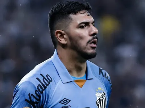 João Paulo pode deixar o Santos e reforçar campeão brasileiro na Série A