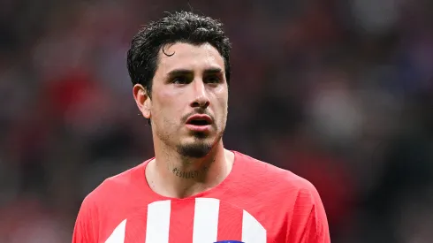 Giménez discutiu com torcedores do Atlético de Madrid (Foto: David Ramos/Getty Images)