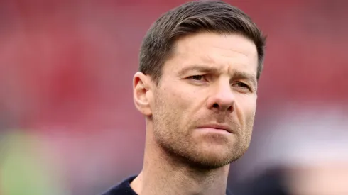 Xabi Alonso faturou a Bundesliga no Bayer Leverkusen (Foto: Lars Baron/Getty Images)