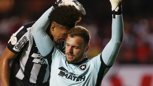 Internacional decide fazer proposta para contratar ex-jogador do Botafogo (Photo by Ricardo Moreira/Getty Images)