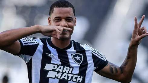 Janderson se despede do Botafogo e assina com rival da Série A. Foto: Thiago Ribeiro/AGIF