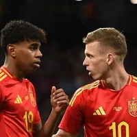Pai de Dani Olmo toma decisão que aproxima filho do Barcelona no mercado de transferências