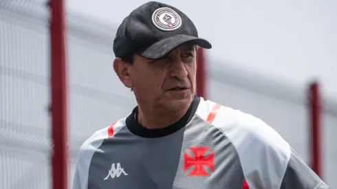 Ramón Díaz tem sofrido com baixas importantes e João Victor é outro que preocupa | Foto:  Leandro Amorim/Vasco.