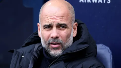 Guardiola revela o único time que consegue jogar de igual para igual com o Manchester City. (Photo by Alex Livesey/Getty Images)