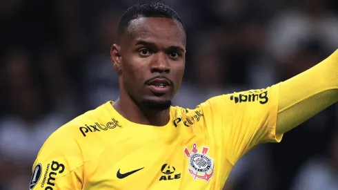 Corinthians pode perder o goleiro Carlos Miguel para clube inesperado. Foto: Ettore Chiereguini/AGIF
