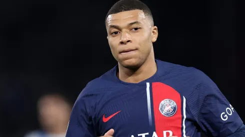 Mbappé escolhe em qual posição quer jogar no Real Madrid e manda recado ao Vinicius Jr. (Photo by Alex Pantling/Getty Images)