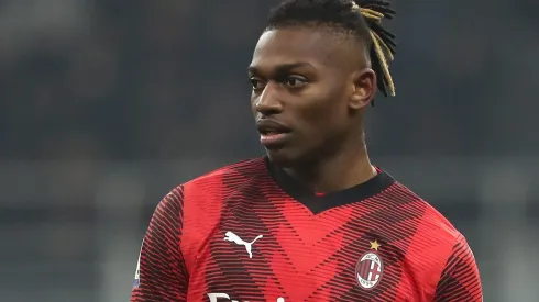 Manchester City está disposto a fazer de Rafael Leão uma das maiores compras da história. (Photo by Marco Luzzani/Getty Images)