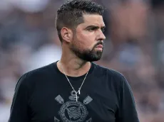 António Oliveira expõe preocupação com situação de jogador do Corinthians