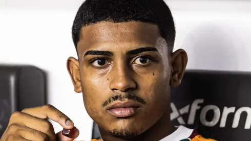 John Kennedy, do Fluminense, tem martelo batido agora no Corinthians. Foto: Abner Dourado/AGIF