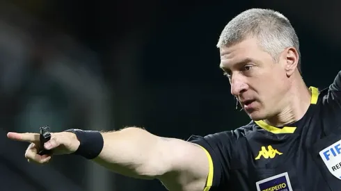 Daronco fica sem recomendação de vermelho na Arena. Foto: Cesar Greco/SEP