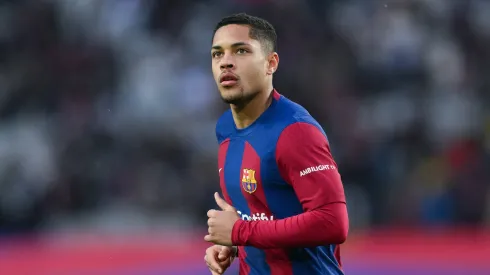 Situação de Vitor Roque é pauta no Barcelona (Foto: David Ramos/Getty Images)