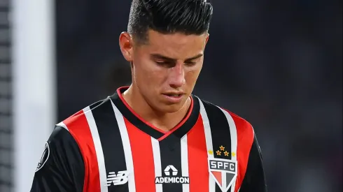 Aposentadoria ou novo clube? James Rodríguez faz postagem enigmática em meio a saída do São Paulo. (Photo by Hernan Cortez/Getty Images)