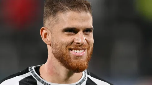 Al-Shabab aceita vender Cuéllar para gigante brasileiro com uma condição. (Photo by Michael Regan/Getty Images)