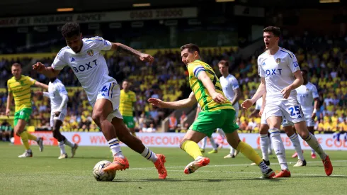 Norwich e Leeds habitualmente disputam a Premier League e duelam por última vaga na elite inglesa (Foto: Stephen Pond/Getty Images)