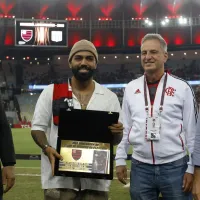 Diretoria do Flamengo toma atitude e Gabigol é chamado após vestir camisa do Corinthians