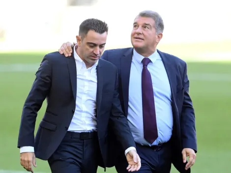 Nove jogadores pedem a saída de Xavi em reunião com Deco