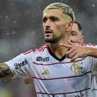 Diretoria do Flamengo debate quem deve ficar com a 10: Arrascaeta ou De La Cruz